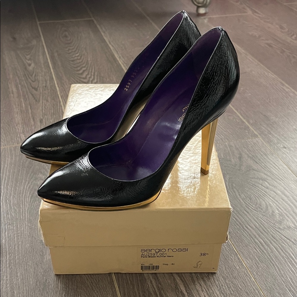 Sergio Rossi Elegant Black and Gold Heels